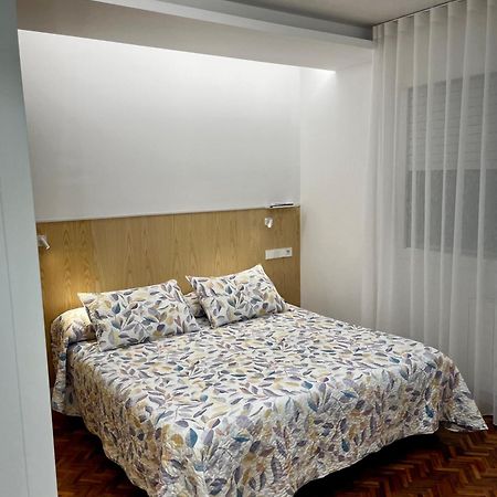 Hostal Charo II Сантьяго-де-Компостела Экстерьер фото