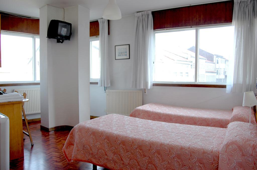 Hostal Charo II Сантьяго-де-Компостела Экстерьер фото